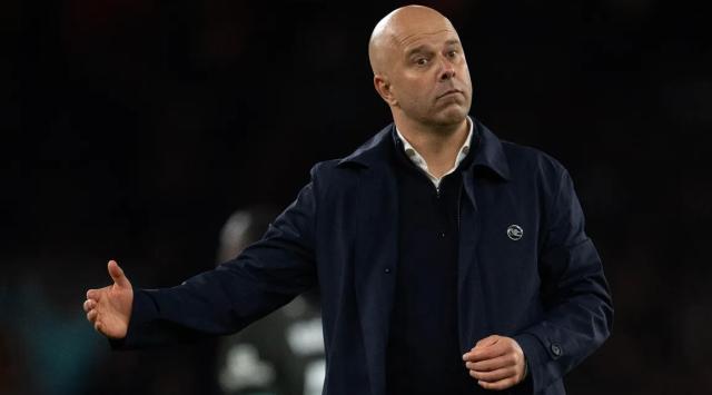 斯洛特：逆转获胜给予全队信心 这比登顶更重要